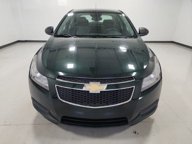 Used 2014 Chevrolet Cruze LS FWD image 3