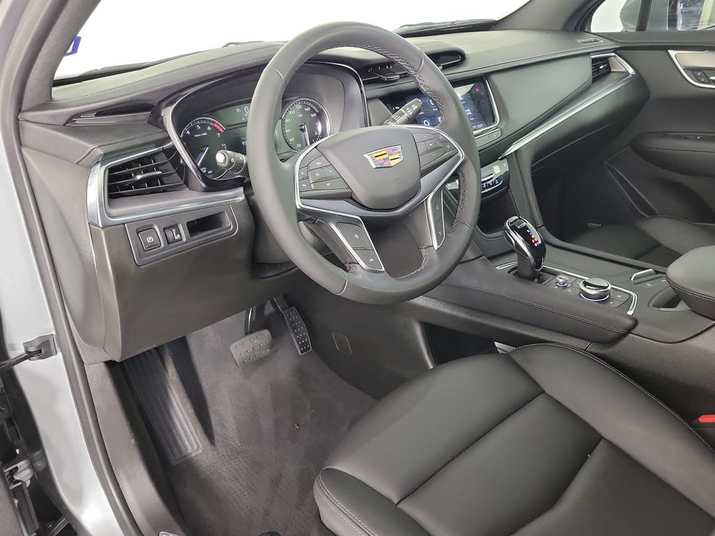 Certified 2024 Cadillac XT5 Luxury FWD image 18