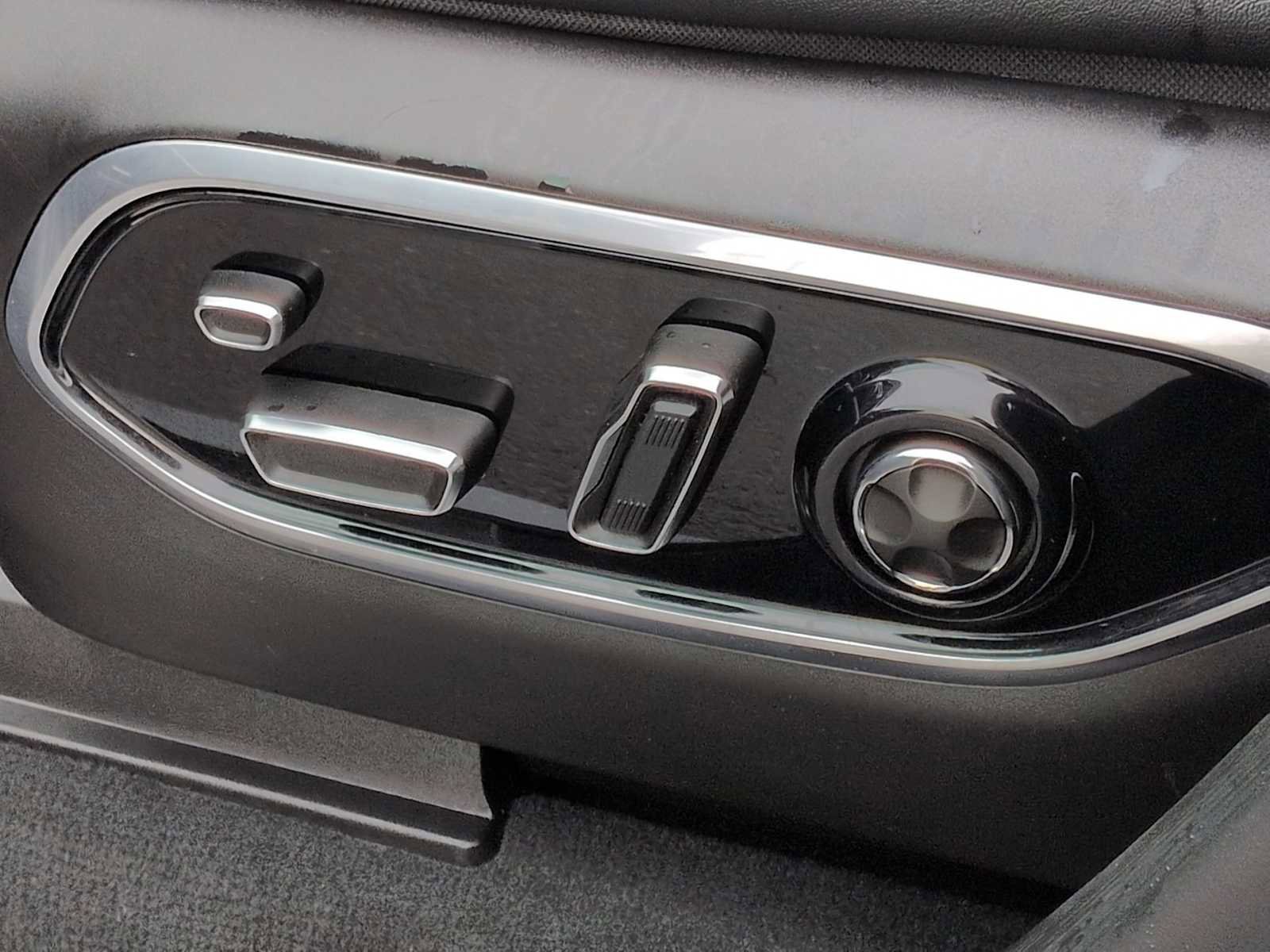 Used 2024 Jeep Grand Cherokee Summit w/ Adv Protech Group IV image 18