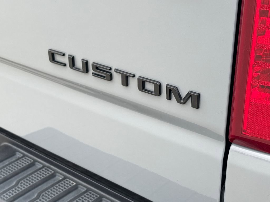 Used 2024 Chevrolet Silverado 1500 Custom Trail Boss w/ Turbomax Blackout Package AWD/4WD image 40
