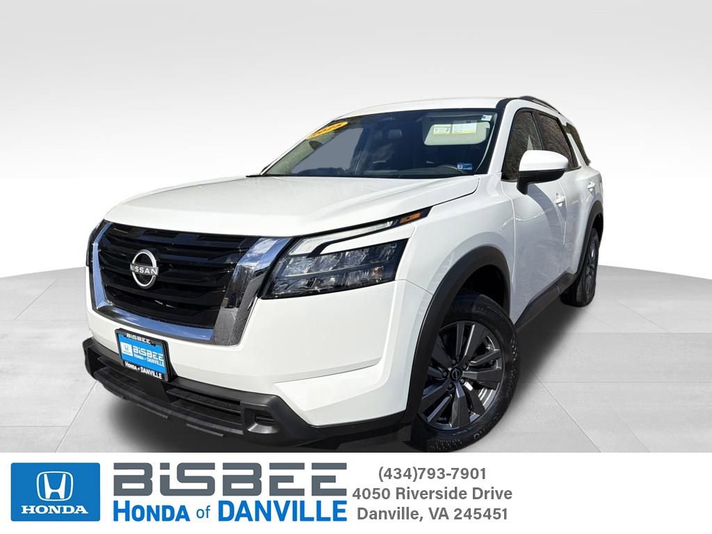 Used 2025 Nissan Pathfinder SV image 1
