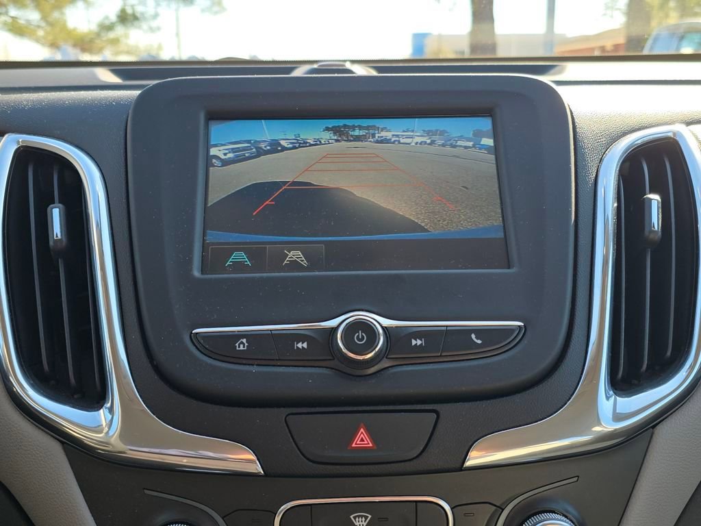 Used 2018 Chevrolet Equinox LS image 23