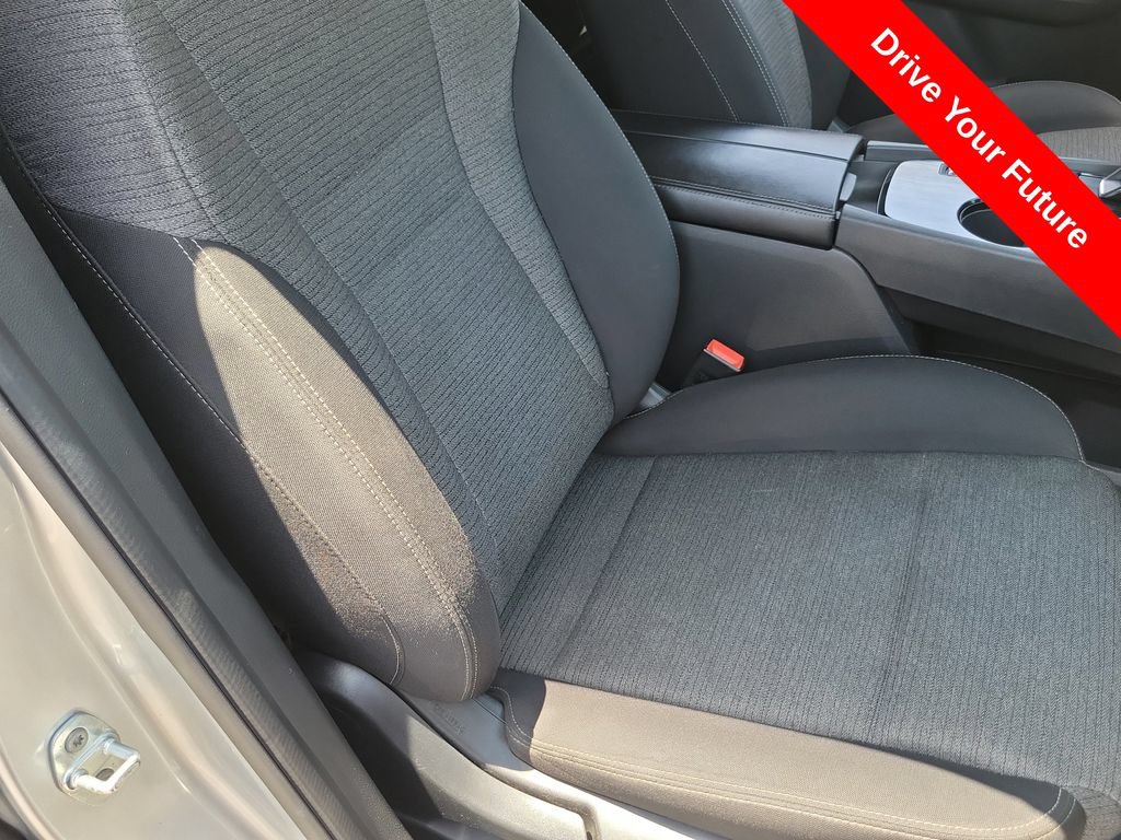 Used 2023 Nissan Rogue SV FWD image 19