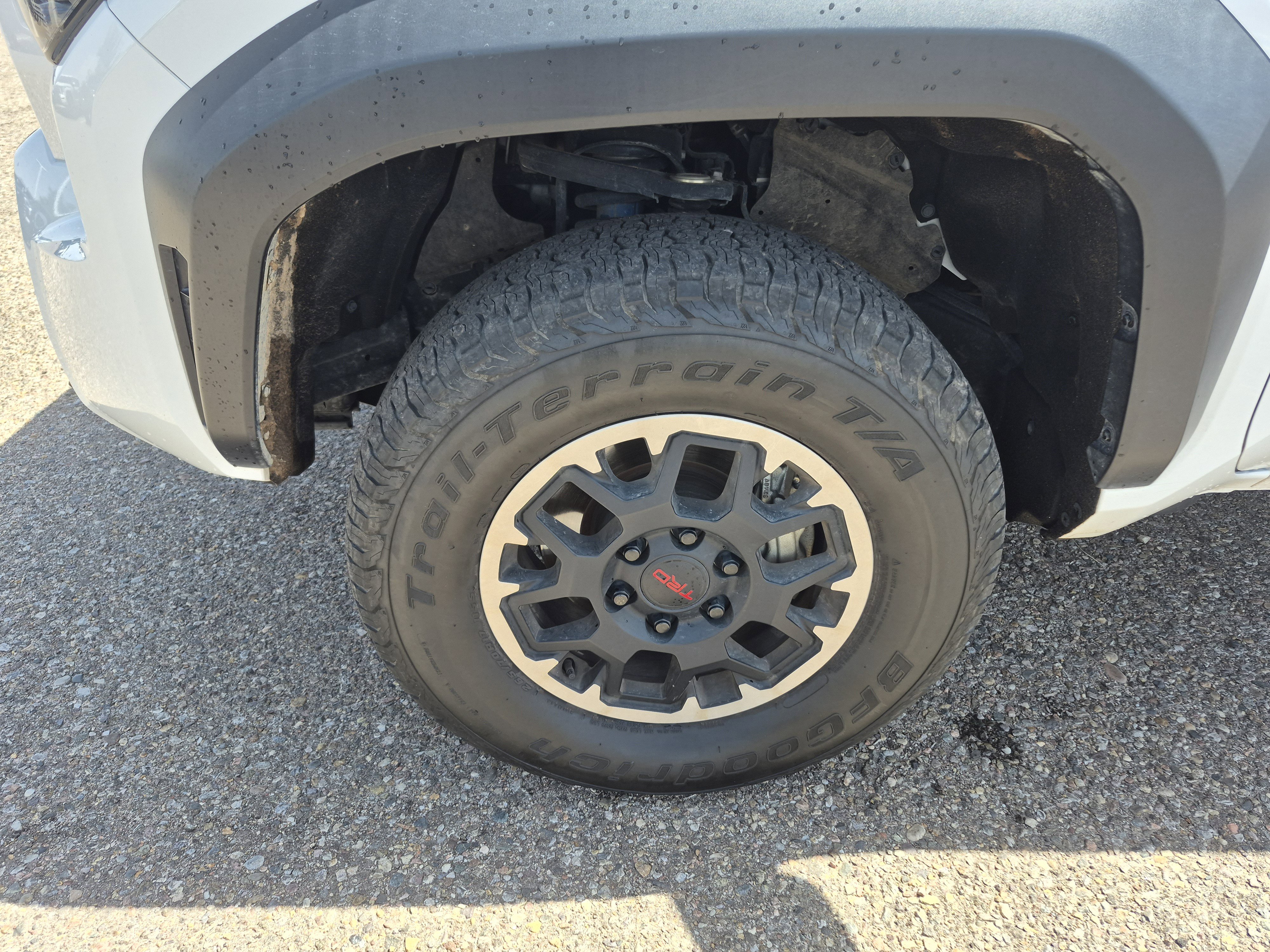 Used 2024 Toyota Tacoma TRD Off-Road AWD/4WD image 45