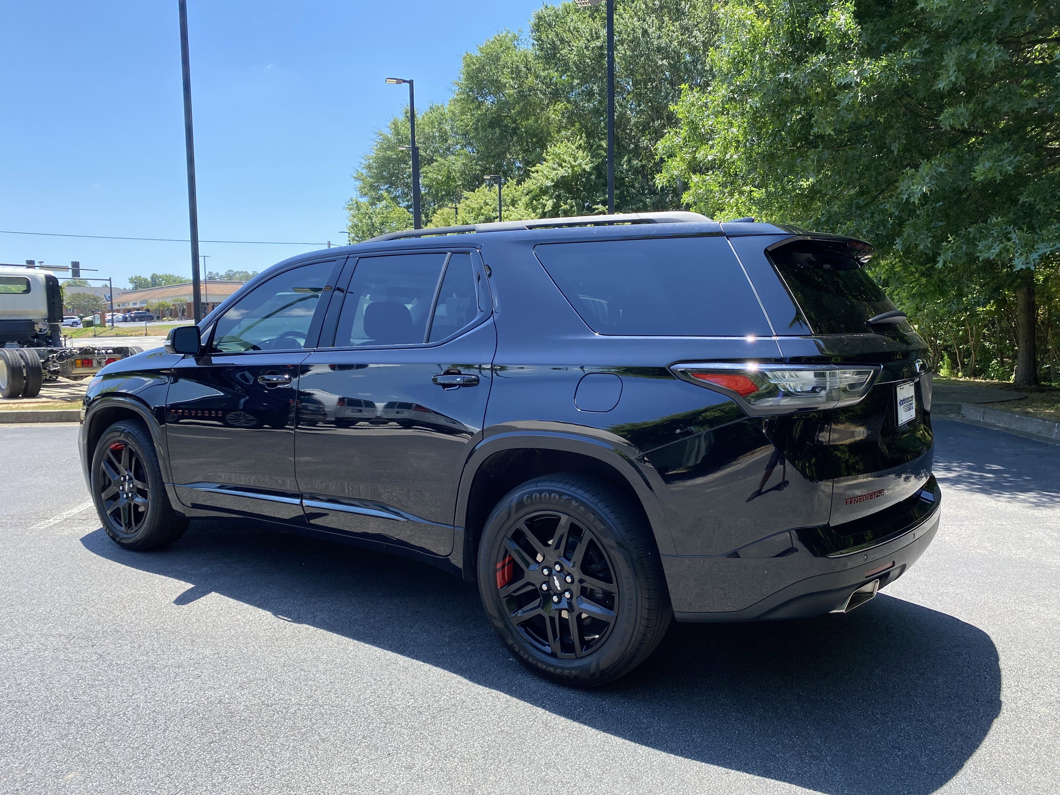 Used 2020 Chevrolet Traverse Premier w/ Redline Edition FWD image 7