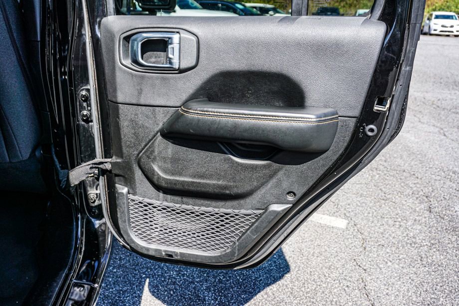 Used 2024 Jeep Wrangler Unlimited Sahara image 47