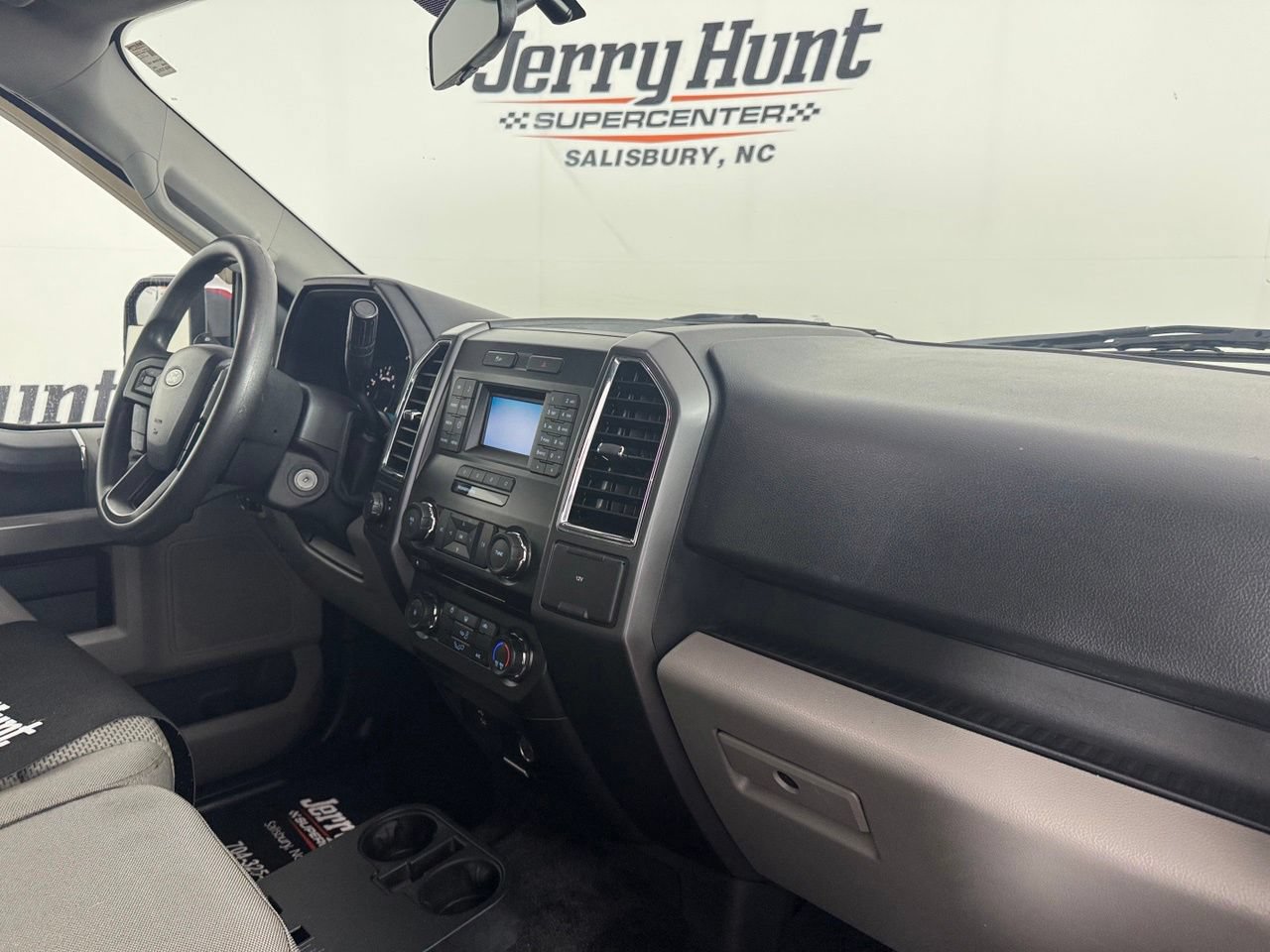 Used 2016 Ford F150 XLT RWD image 27