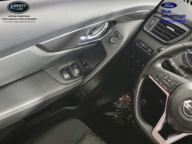 Used 2020 Nissan Rogue SV image 33