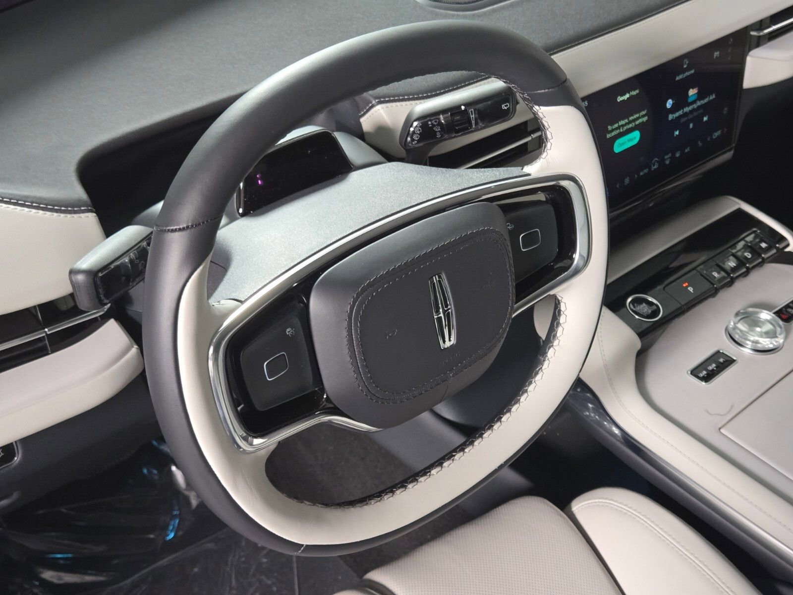 New 2026 Lincoln Navigator L Reserve w/ Jet Appearance Package AWD/4WD image 24