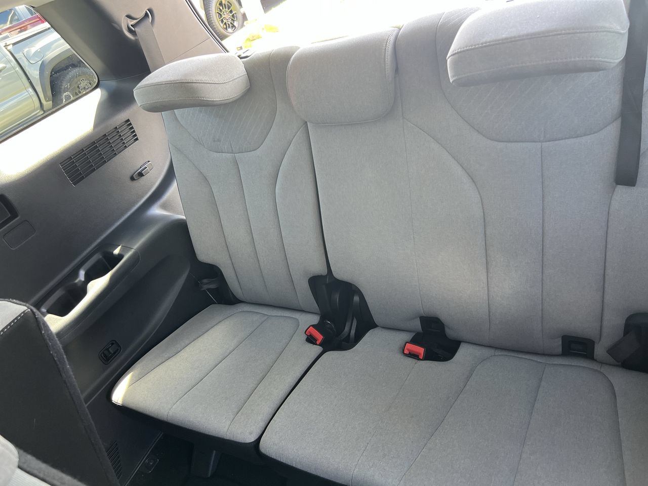 Used 2023 Hyundai Palisade SE AWD/4WD image 33