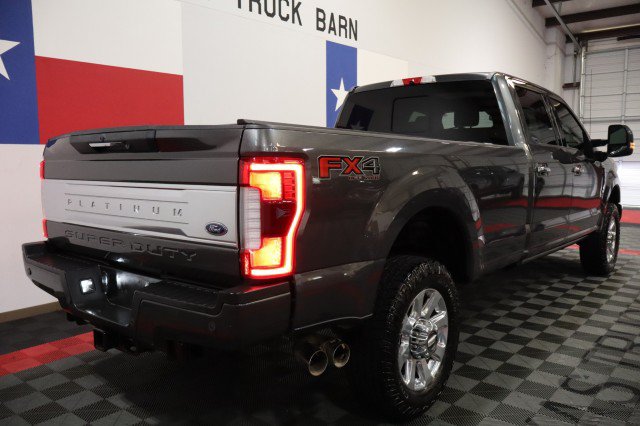 Used 2017 Ford F350 Platinum w/ Platinum Ultimate Package AWD/4WD image 25