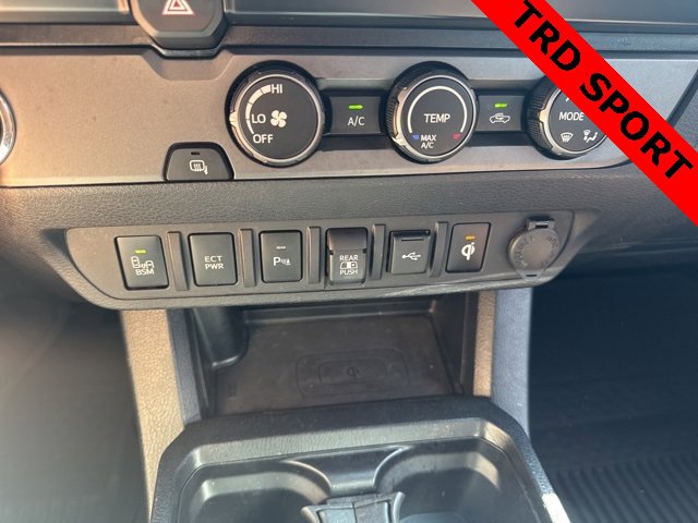 Used 2020 Toyota Tacoma TRD Sport w/ Technology Package image 20