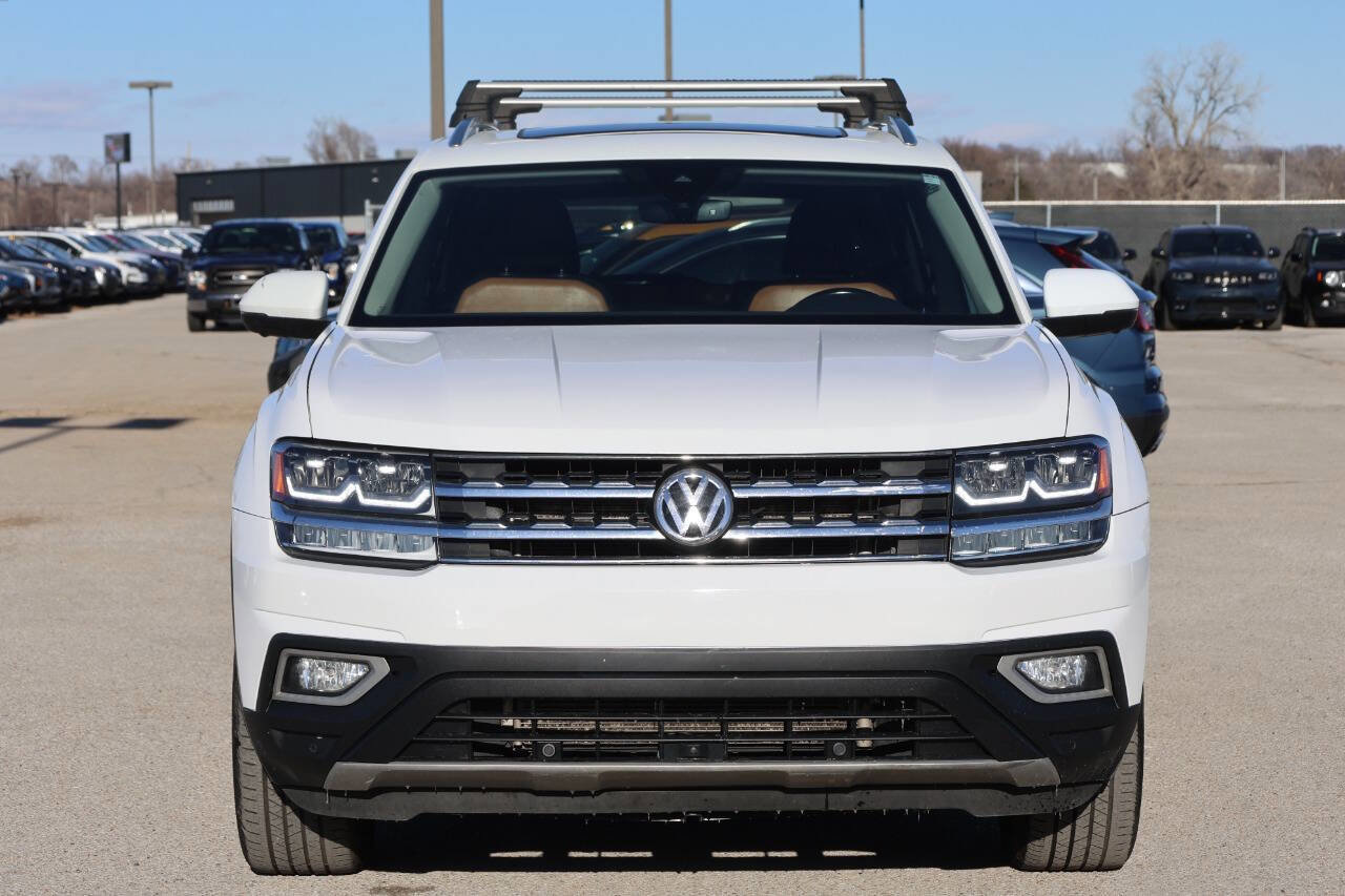 Used 2019 Volkswagen Atlas SEL Premium image 2