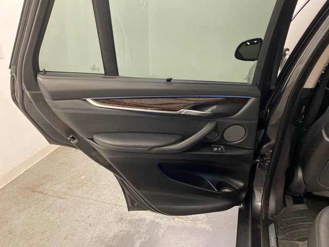 Used 2015 BMW X5 xDrive50i AWD/4WD image 22