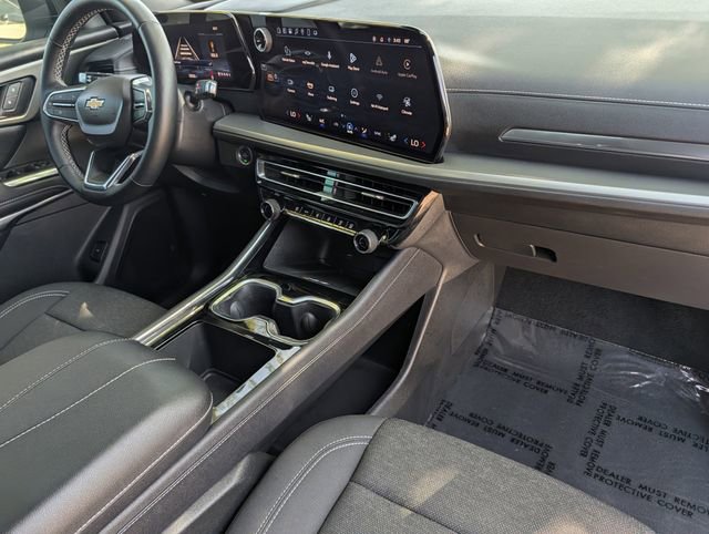 Used 2025 Chevrolet Traverse LT w/ Driver Confidence Package FWD image 33