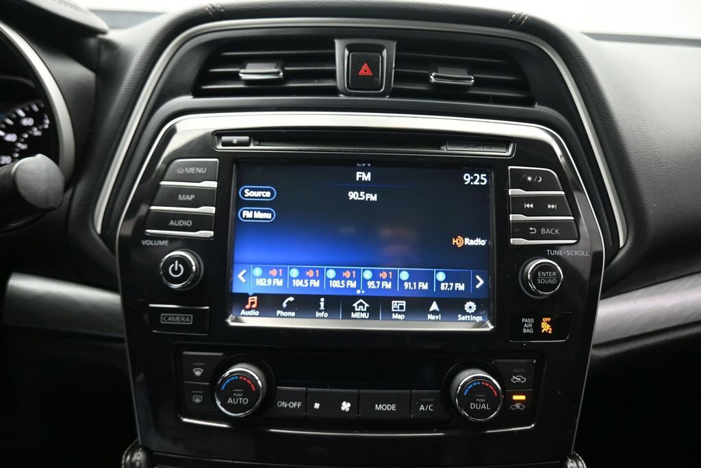 Used 2017 Nissan Maxima 3.5 SL FWD image 16