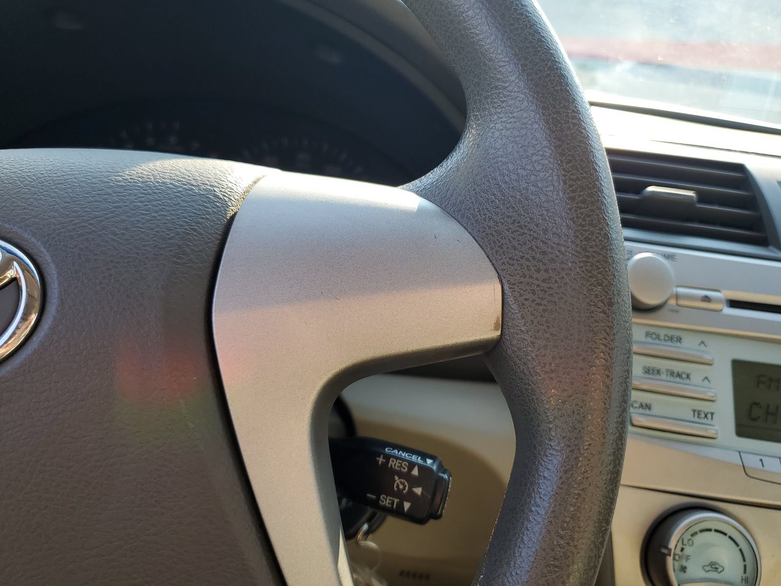 Used 2009 Toyota Camry LE FWD image 23