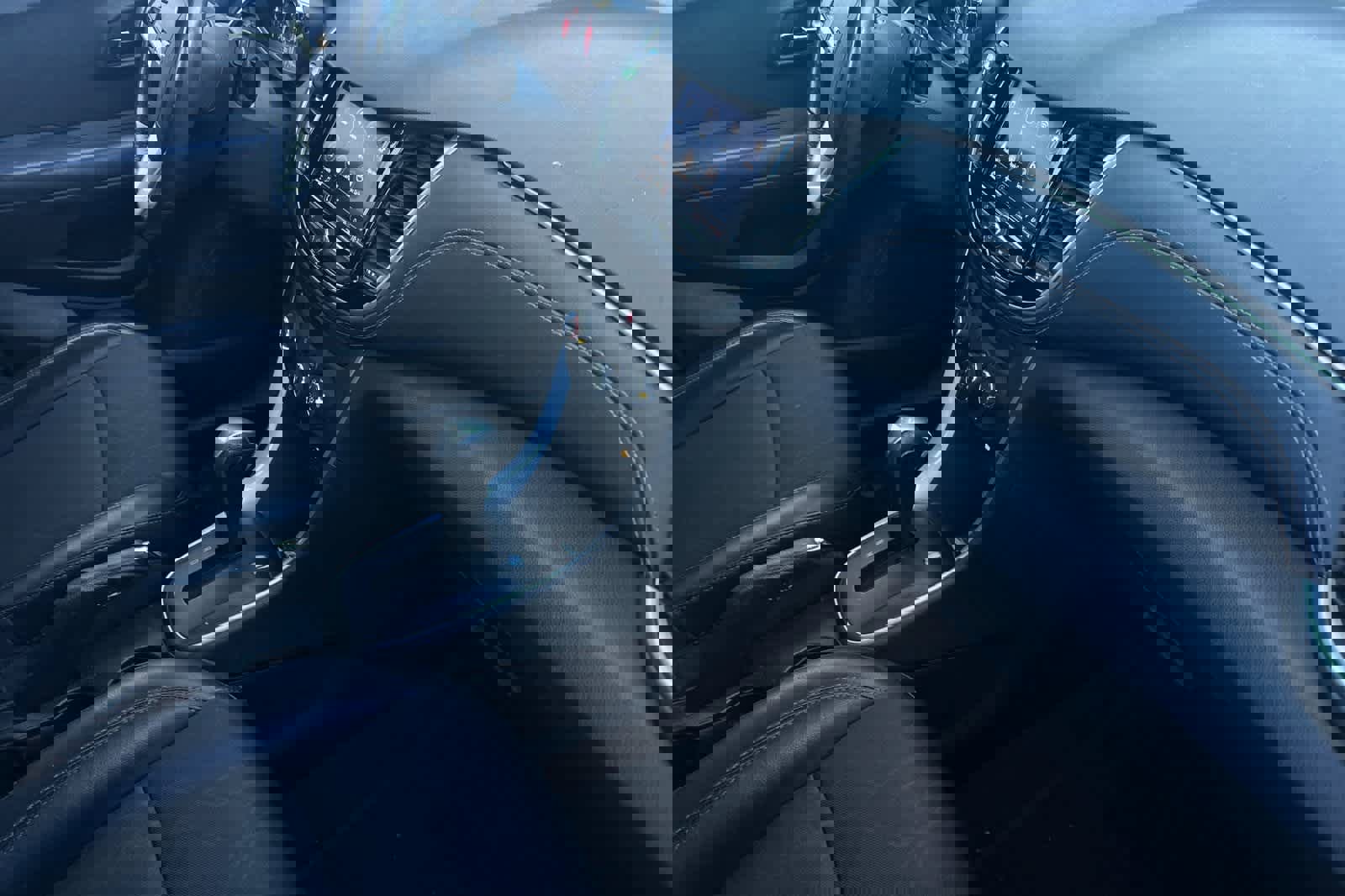 Used 2020 Chevrolet Trax LT w/ LT Convenience Package image 17