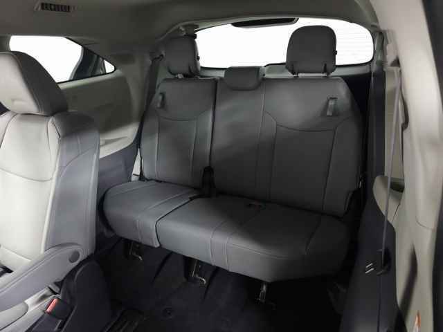 Used 2023 Toyota Sienna XLE image 36