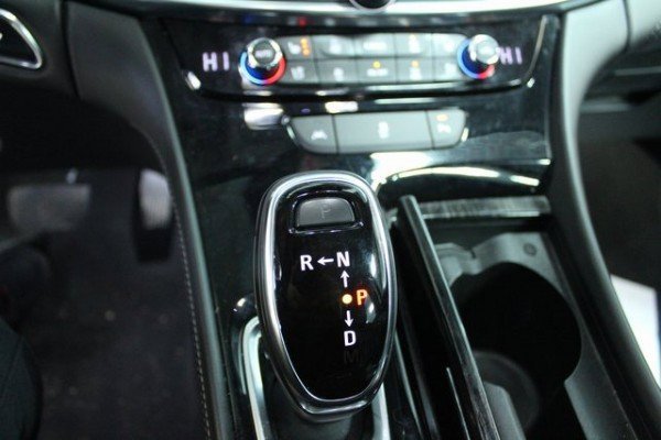 Used 2019 Buick LaCrosse Premium image 21