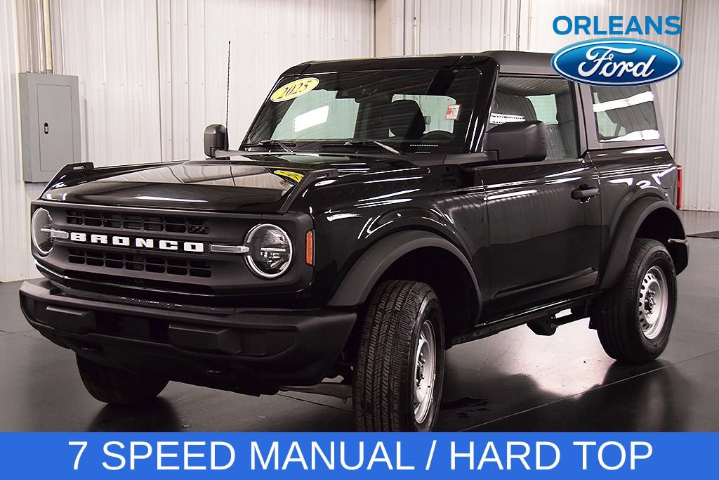 Used 2025 Ford Bronco 2-Door AWD/4WD image 3