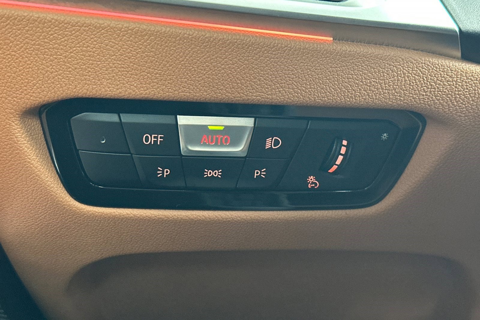 Certified 2023 BMW 330e w/ Premium Package image 36