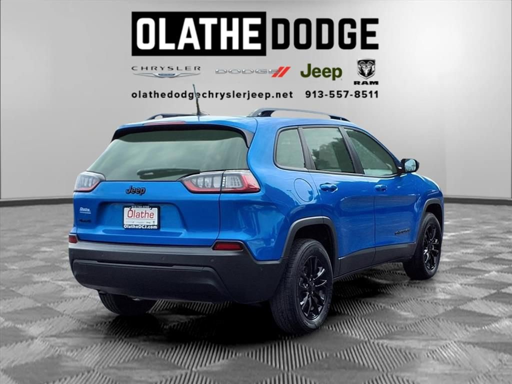 Certified 2023 Jeep Cherokee Altitude Lux image 30