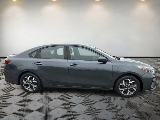 Used 2019 Kia Forte LXS FWD image 4