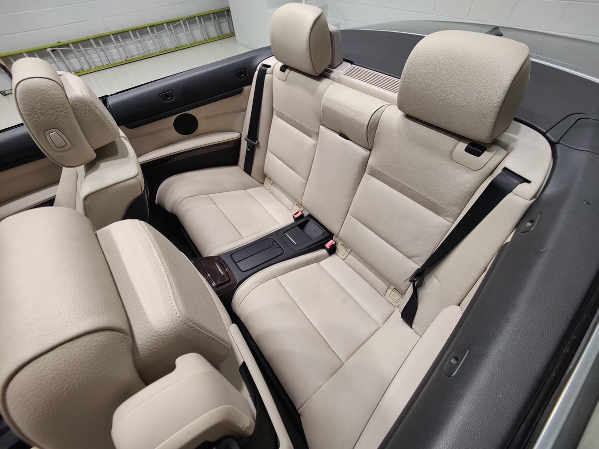 Used 2011 BMW 328i Convertible RWD image 38