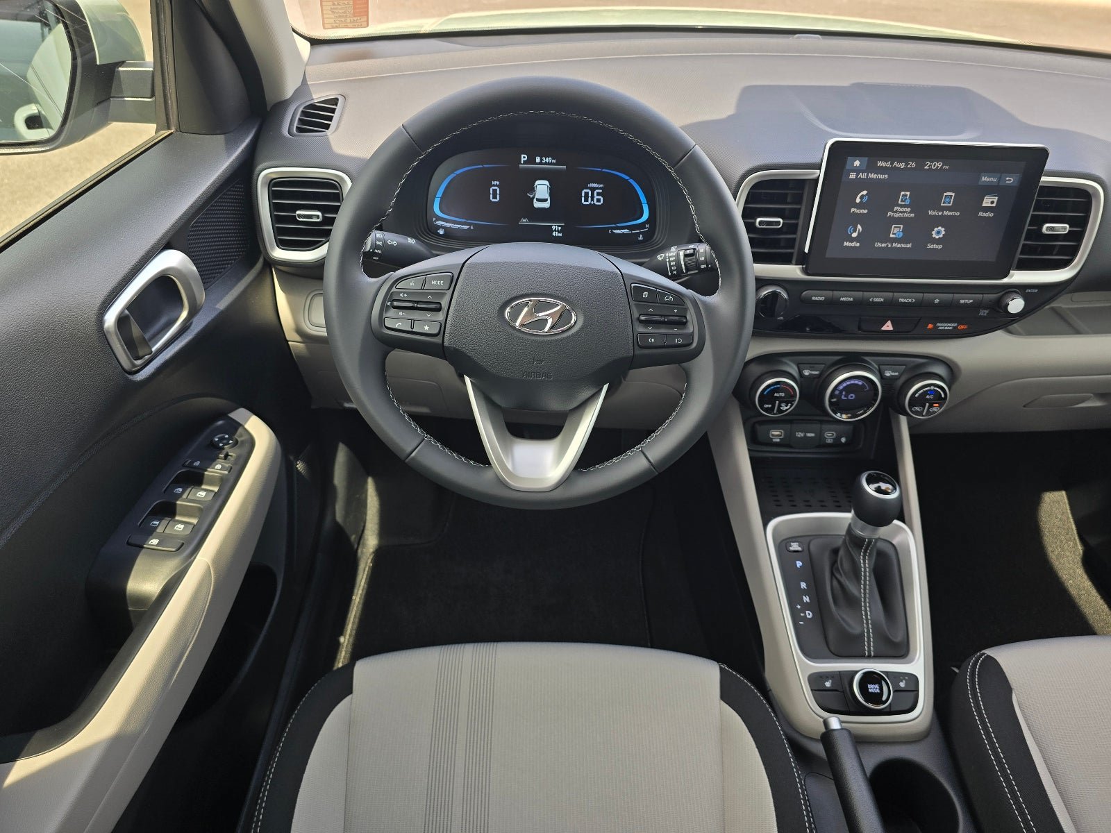 Used 2026 Hyundai Venue SEL FWD image 12