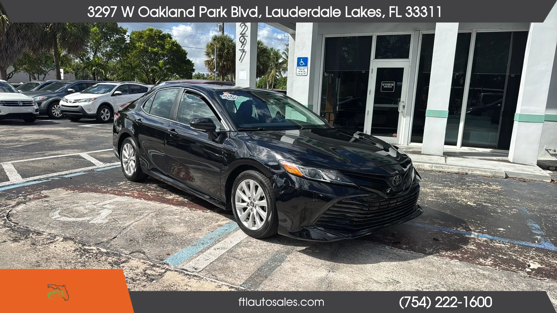 Used 2020 Toyota Camry LE FWD image 3