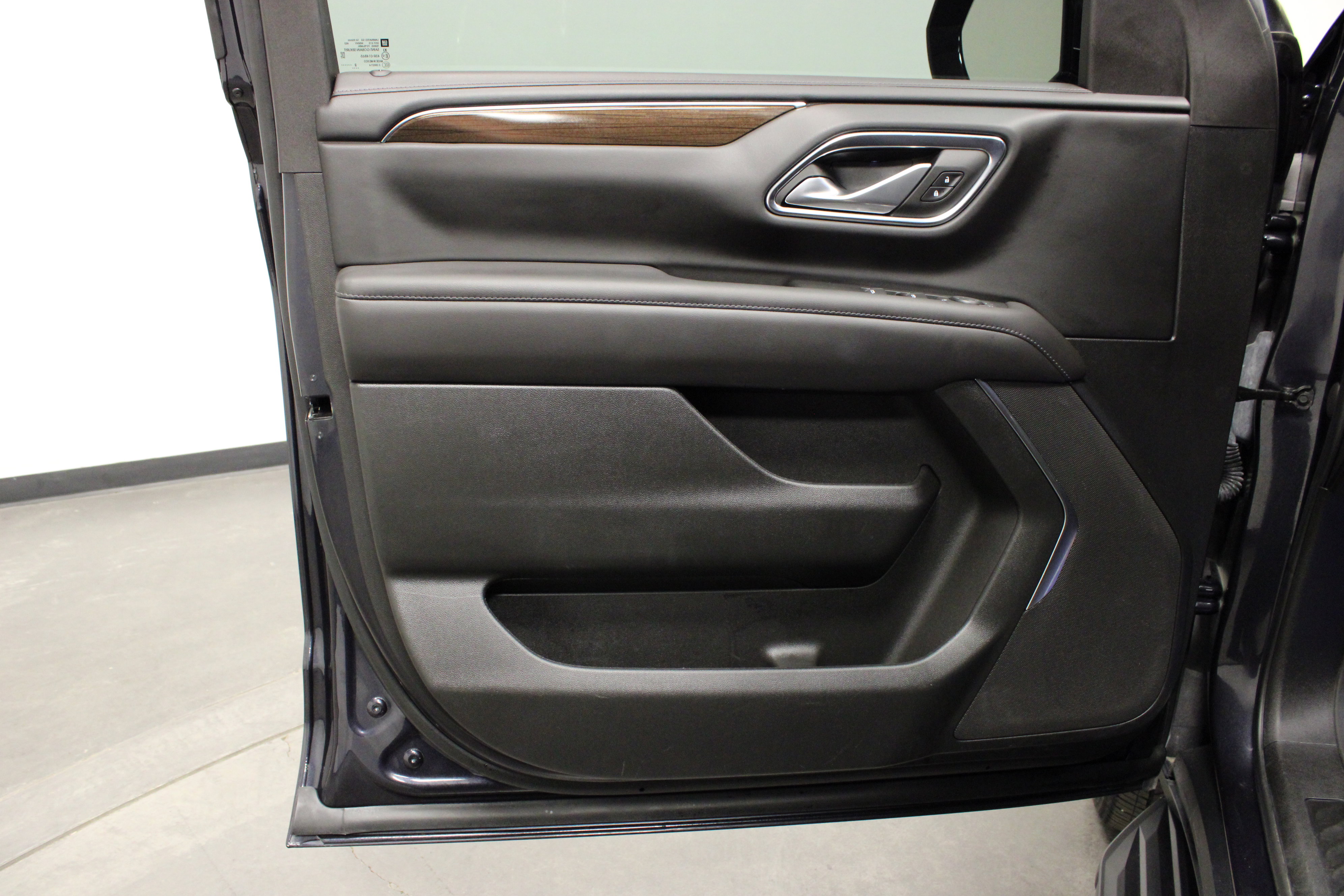 Used 2023 GMC Yukon SLE image 20