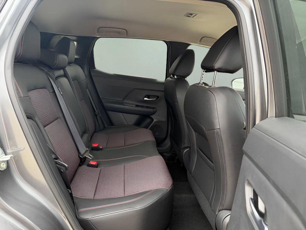New 2026 Nissan Kicks SR w/ Cold Weather Package FWD image 13