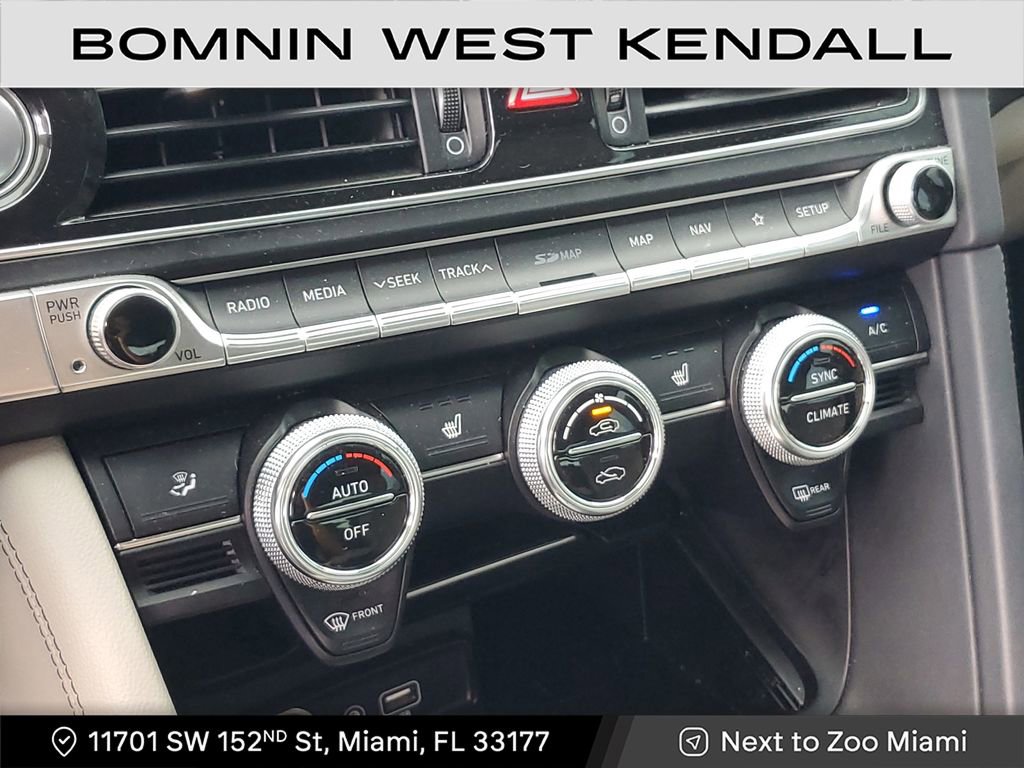 Used 2021 Genesis G70 2.0T w/ Elite Package image 26