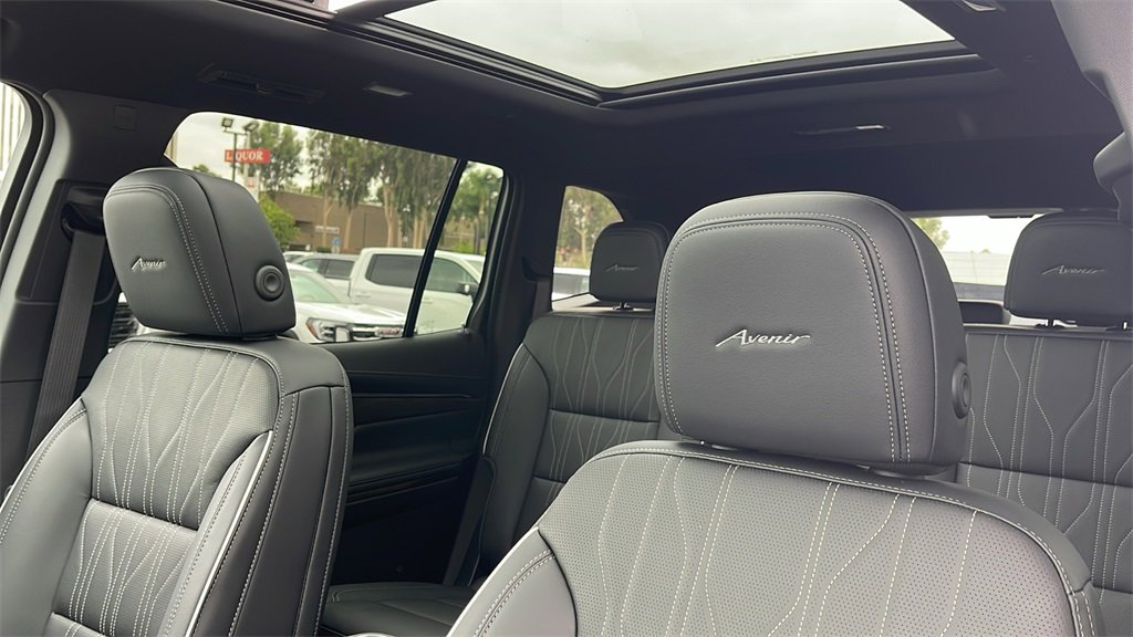 New 2026 Buick Enclave Avenir w/ Super Cruise Package image 13