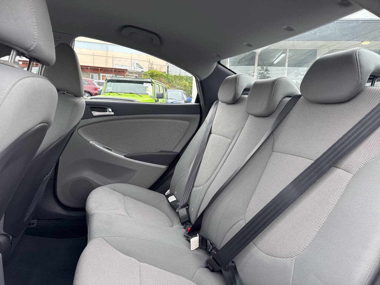 Used 2013 Hyundai Accent GLS image 23