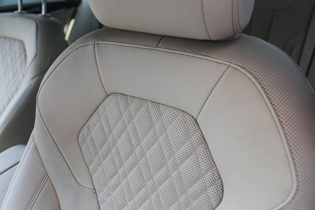 Certified 2023 BMW 530i w/ Convenience Package RWD image 22