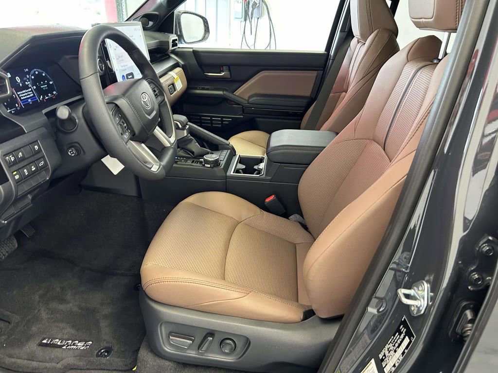 Used 2026 Toyota 4Runner Limited AWD/4WD image 17