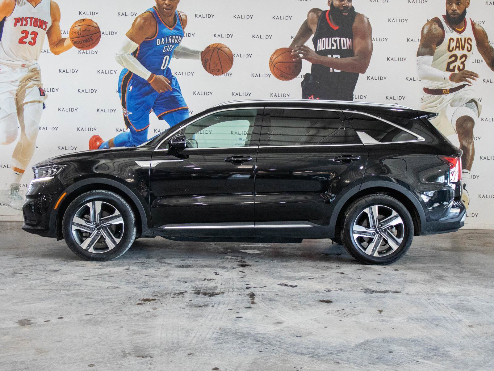 Used 2023 Kia Sorento SX Prestige image 18