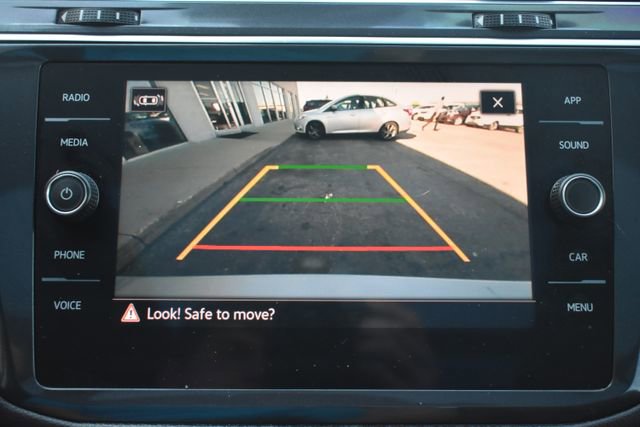 Used 2023 Volkswagen Tiguan SE R-Line image 27