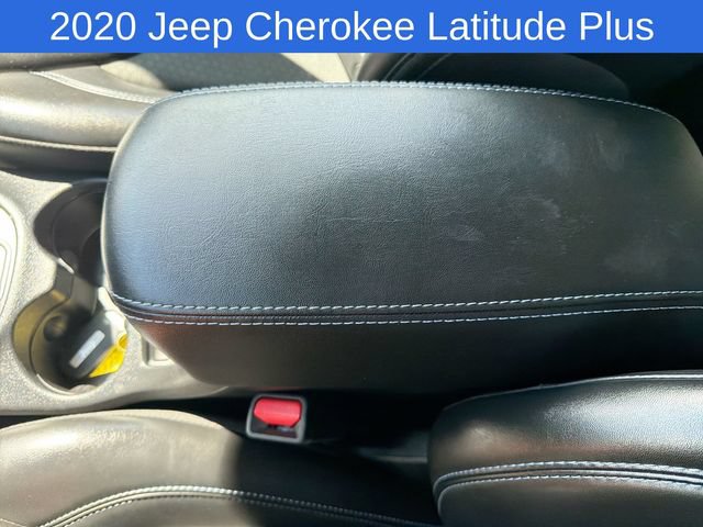 Used 2020 Jeep Cherokee Latitude Plus w/ Comfort/Convenience Group AWD/4WD image 26