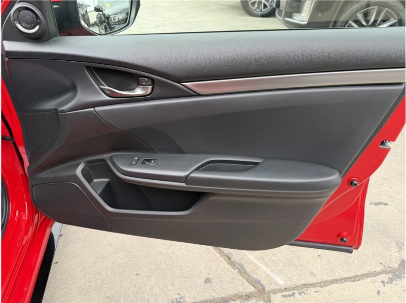 Used 2020 Honda Civic Sport image 28