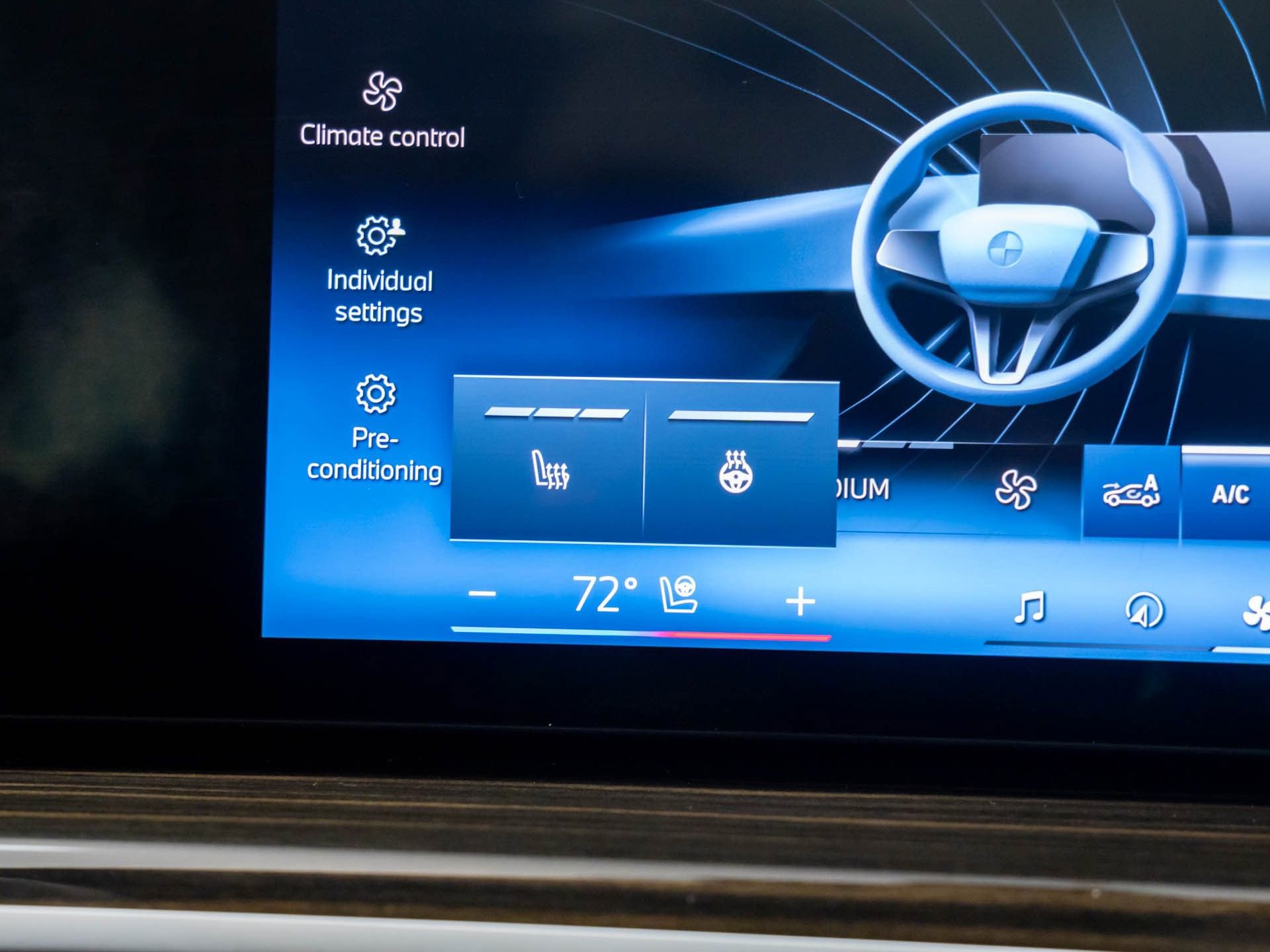 Certified 2025 BMW X5 xDrive40i w/ Premium Package image 29