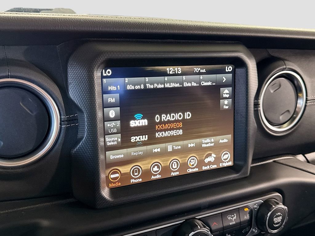 Used 2023 Jeep Wrangler Unlimited Sahara w/ Cold Weather Group AWD/4WD image 22
