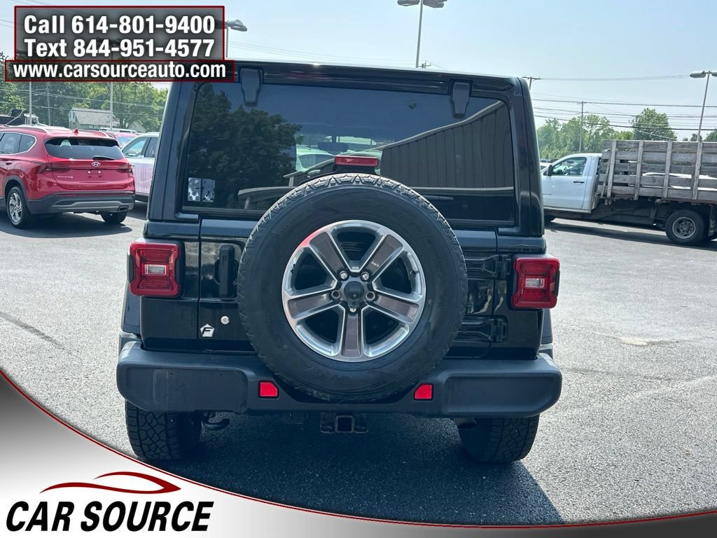 Used 2019 Jeep Wrangler Unlimited Sahara w/ Dual Top Group AWD/4WD image 4