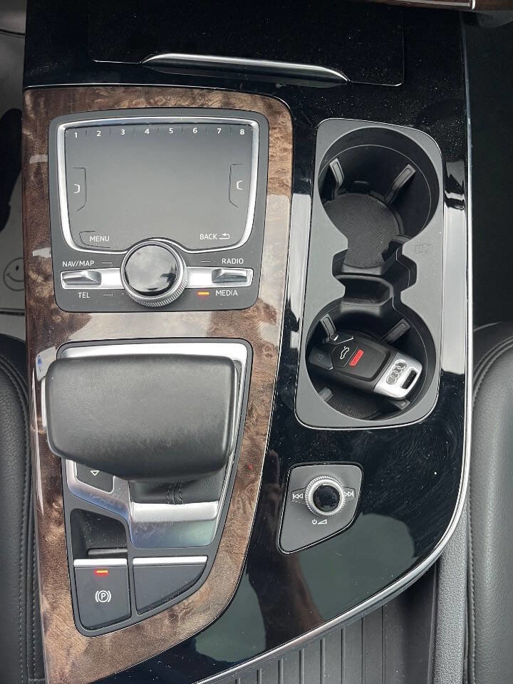 Used 2017 Audi Q7 3.0T Premium Plus image 15