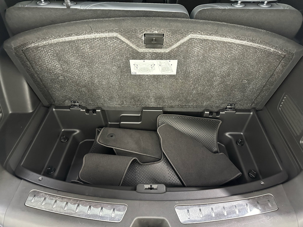 Certified 2023 Buick Enclave Essence w/ Sport Touring Edition image 38