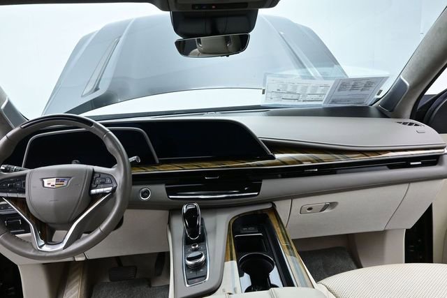 Used 2022 Cadillac Escalade Premium Luxury Platinum AWD/4WD image 25