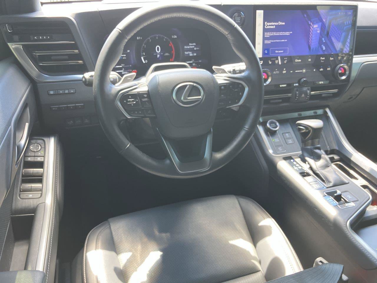 Used 2024 Lexus GX 550 w/ Accessory Package (31) AWD/4WD image 18