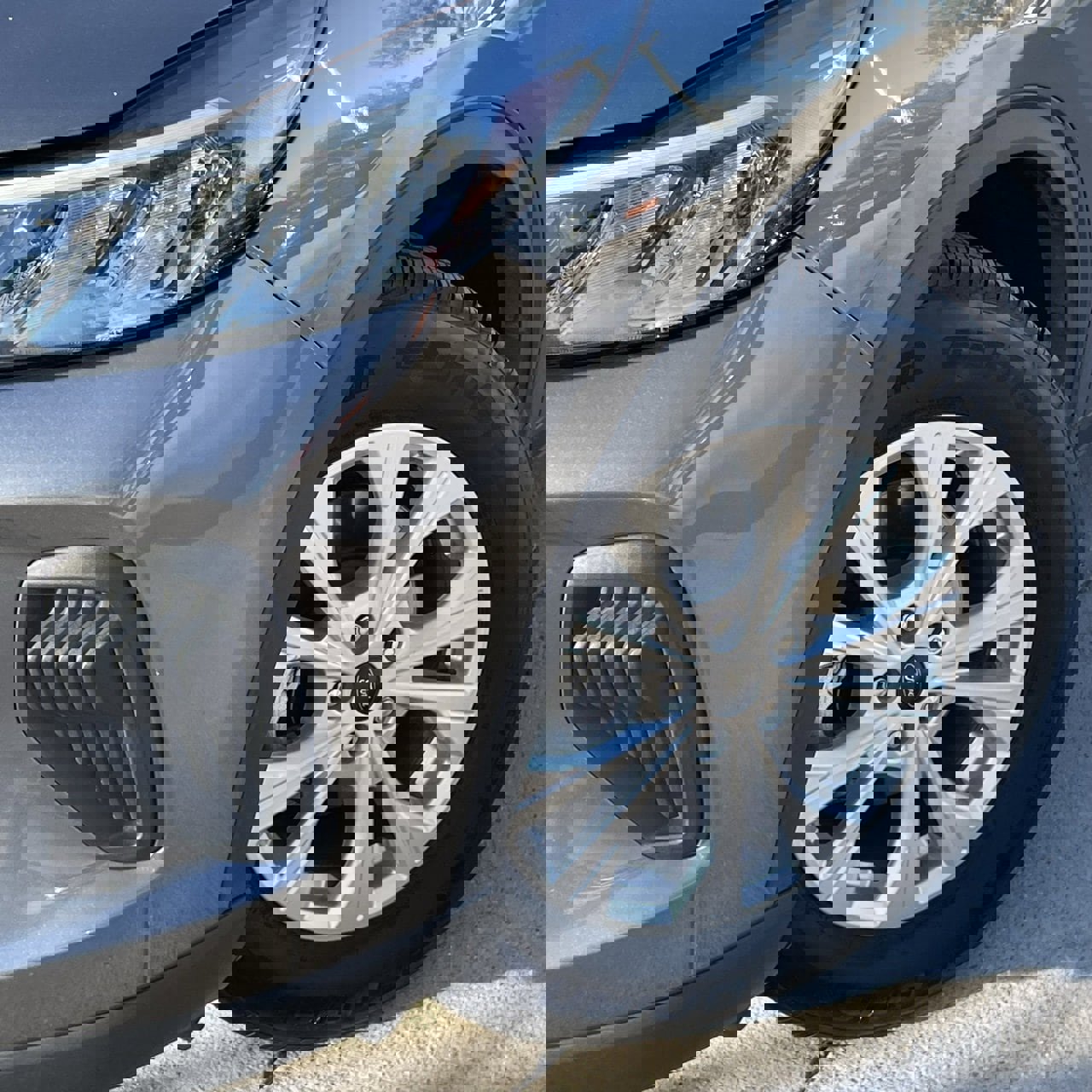 Used 2024 Ford Escape Active image 9